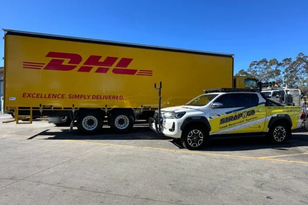 StrapNGo DHL
